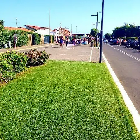 Pia Villa *
